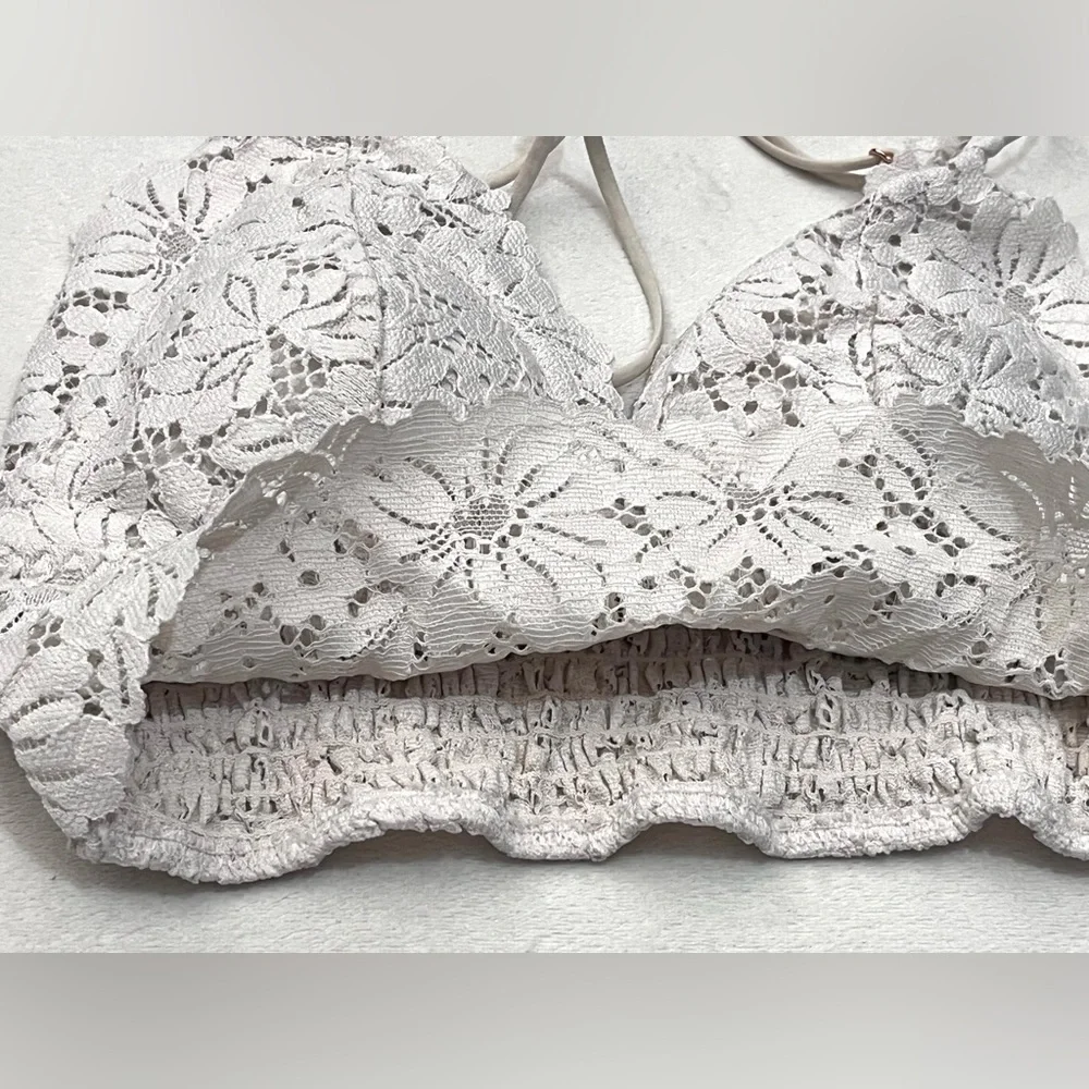 PINK by Victoria’s Secret Women’s White Floral Lace Strappy Wireless Bralette - Picture 7 of 16